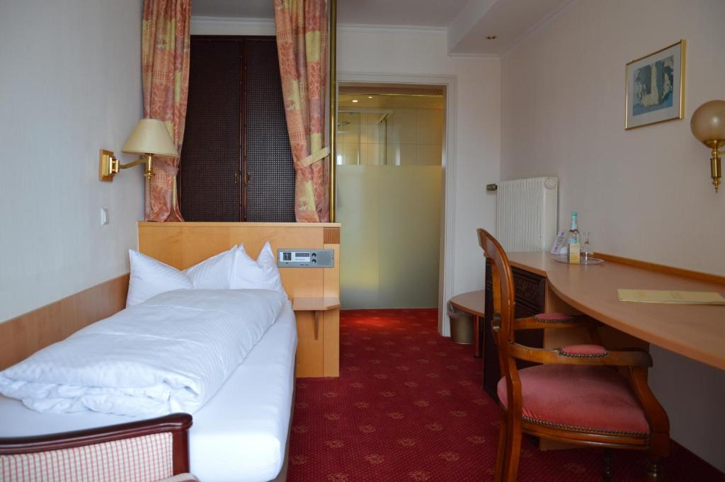 Hotel Engel Langenargen Oda fotoğraf