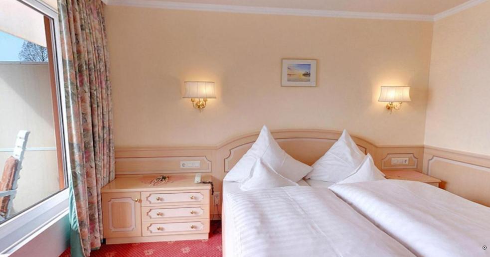 Hotel Engel Langenargen Oda fotoğraf
