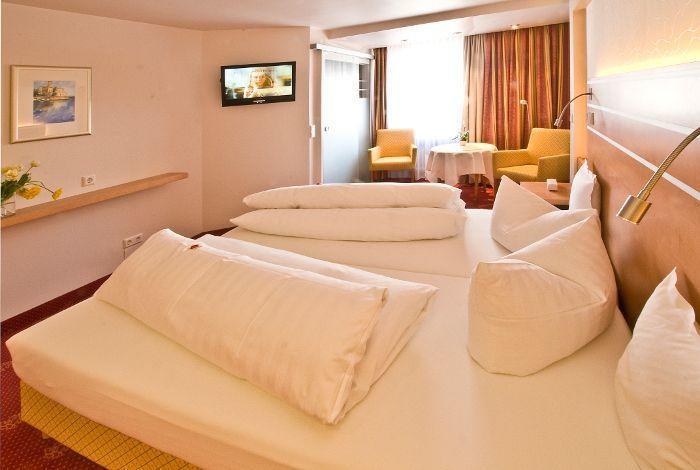 Hotel Engel Langenargen Oda fotoğraf